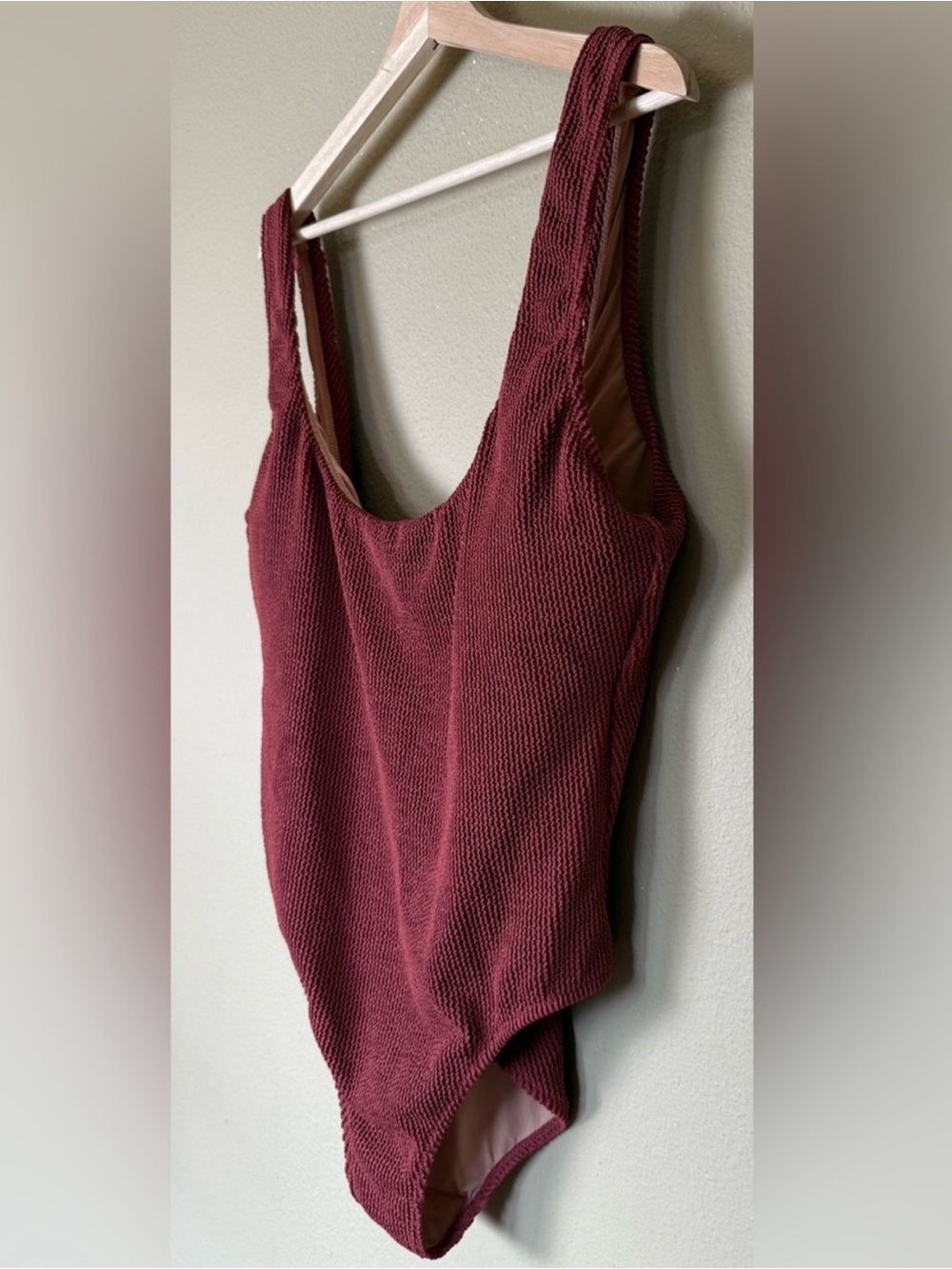 J. Crew Textured Scoop One-Piece Swimsuit - NWT Burgundy Size 16 - Picture 3 of 7